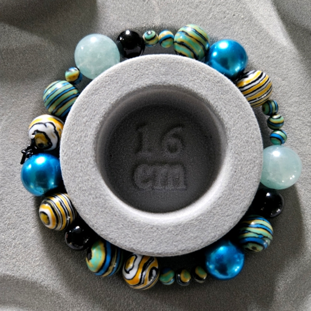 Bead bracelet